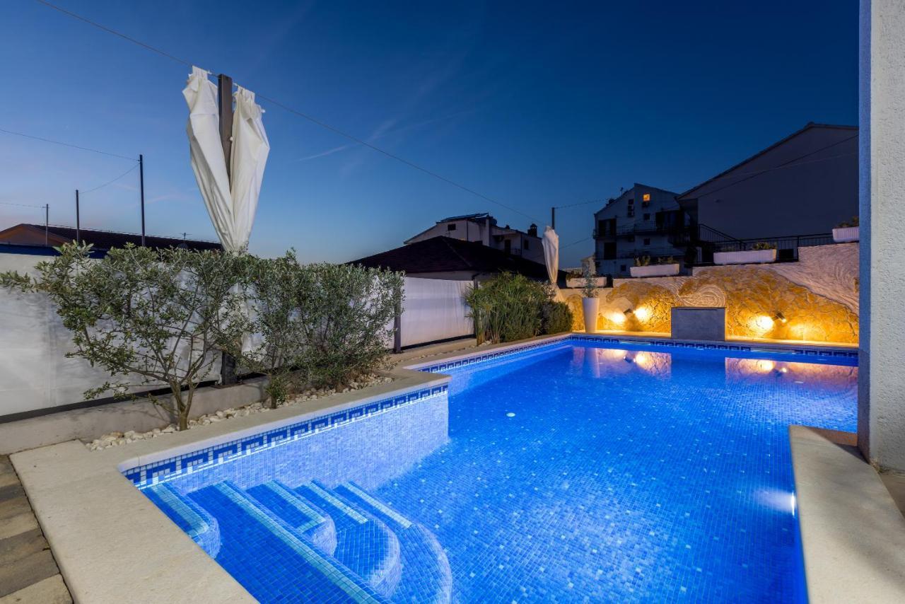 טרוגיר Villa Costa Blu With Pool By The Sea מראה חיצוני תמונה