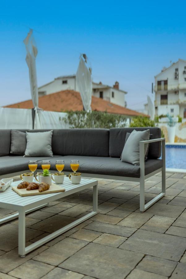 טרוגיר Villa Costa Blu With Pool By The Sea מראה חיצוני תמונה